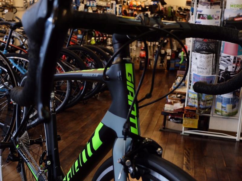 コスパ最高カーボンロード。2018 GIANT TCR ADVANCED2 コスパ最高カーボンロード。2018 GIANT TCR ADVANCED2